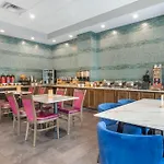 Best Western Premier Historic Travelers Hotel Alamo/Riverwalk
